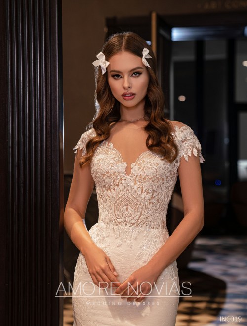 https://amore-novias.com/images/stories/virtuemart/product/INC019       (2).jpg